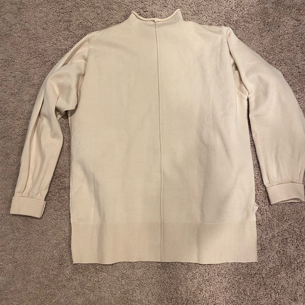 Tan sweater - Picture 2 of 2